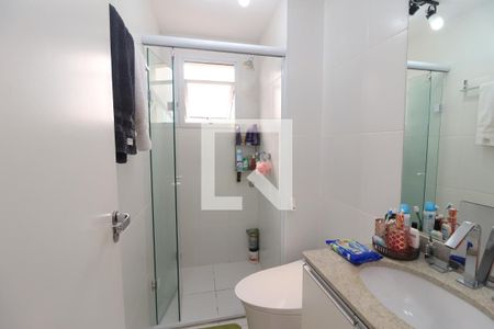 Apartamento à venda com 84m², 3 quartos e 2 vagasBanheiro da Suíte