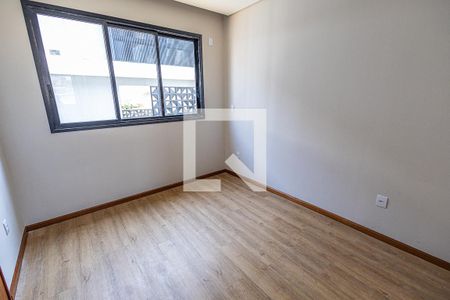 Casa de condomínio à venda com 545m², 4 quartos e 4 vagas Casa de condomínio à venda com 545m², 4 quartos e 4 vagasSuíte 1