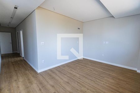 Casa de condomínio à venda com 545m², 4 quartos e 4 vagas Casa de condomínio à venda com 545m², 4 quartos e 4 vagasSuíte 3