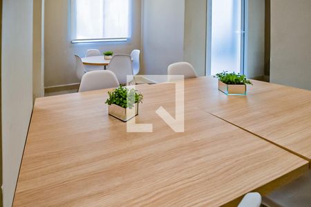 Apartamento para alugar com 41m², 2 quartos e sem vagaÁrea comum - Salão de festas