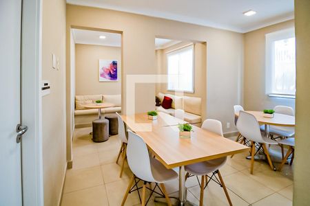 Apartamento para alugar com 41m², 2 quartos e sem vagaÁrea comum - Salão de festas