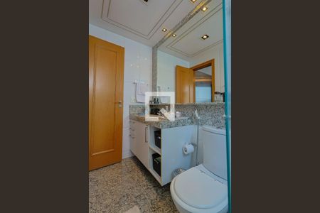 Apartamento à venda com 163m², 4 quartos e 3 vagasSuíte 2