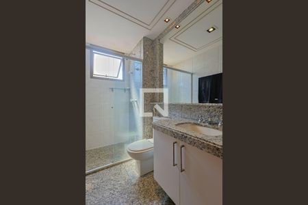 Apartamento à venda com 163m², 4 quartos e 3 vagasBanheiro