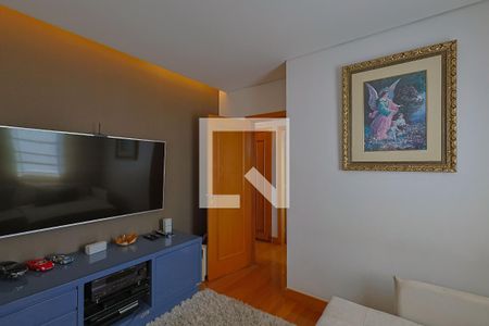 Apartamento à venda com 163m², 4 quartos e 3 vagasQuarto 2