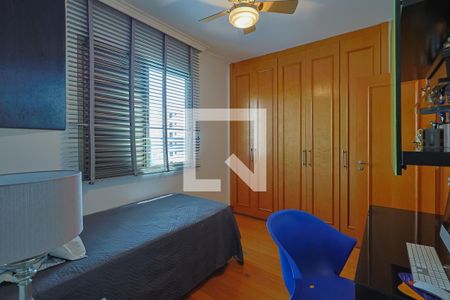 Apartamento à venda com 163m², 4 quartos e 3 vagasSuíte 2