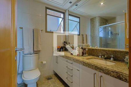 Apartamento à venda com 163m², 4 quartos e 3 vagasSuíte 1