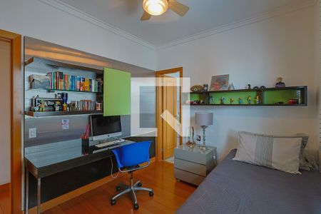 Apartamento à venda com 163m², 4 quartos e 3 vagasSuíte 2