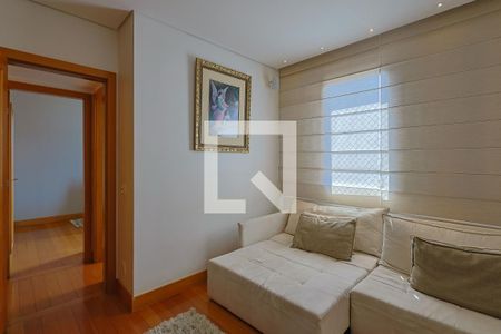 Apartamento à venda com 163m², 4 quartos e 3 vagasQuarto 2