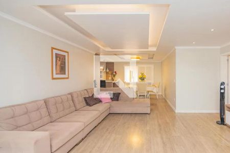 Casa à venda com 303m², 4 quartos e 2 vagasSala