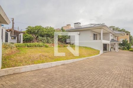 Casa à venda com 303m², 4 quartos e 2 vagasFachada