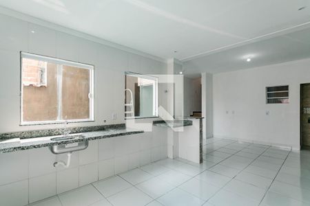 Cozinha  de casa para alugar com 2 quartos, 100m² em Jardim Cintia, Mogi das Cruzes