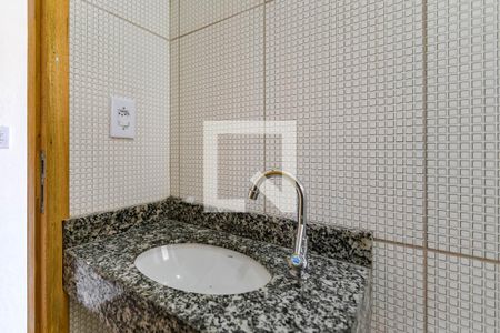 Casa para alugar com 100m², 2 quartos e 2 vagas Casa para alugar com 100m², 2 quartos e 2 vagasBanheiro