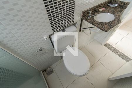 Apartamento para alugar com 60m², 2 quartos e sem vagaBanheiro
