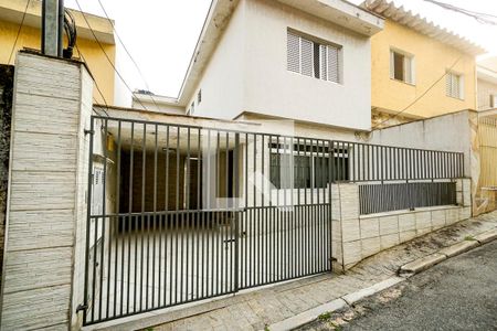 Casa à venda com 120m², 2 quartos e 1 vagaFachada