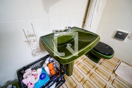 Casa à venda com 120m², 2 quartos e 1 vagaBanheiro da suíte 02