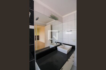 Apartamento à venda com 135m², 3 quartos e 2 vagasBanheiro da Suíte 3