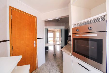 Apartamento à venda com 135m², 3 quartos e 2 vagasCozinha