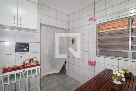 Casa à venda com 180m², 3 quartos e 2 vagasCozinha