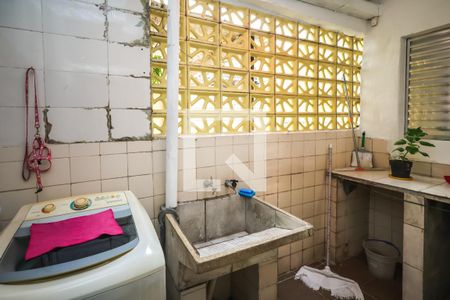 Casa à venda com 100m², 3 quartos e 1 vagaÁrea de Serviço