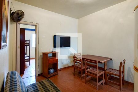 Sala de apartamento para alugar com 1 quarto, 34m² em Guilhermina, Praia Grande