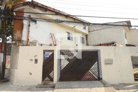 Casa à venda com 260m², 3 quartos e 2 vagasFachada