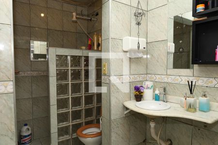 Casa à venda com 260m², 3 quartos e 2 vagasBanheiro 2