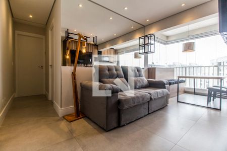 Sala de TV de apartamento à venda com 2 quartos, 53m² em Alphaville Empresarial, Barueri