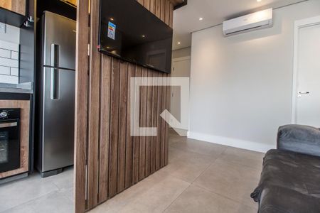 Sala de TV de apartamento à venda com 2 quartos, 53m² em Alphaville Empresarial, Barueri