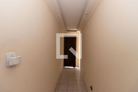 Casa para alugar com 180m², 3 quartos e 2 vagas Casa para alugar com 180m², 3 quartos e 2 vagasCorredor