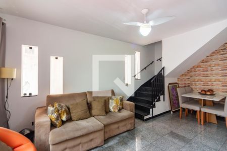 Sala  de casa para alugar com 2 quartos, 174m² em Centro, Osasco