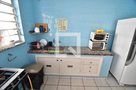 Casa à venda com 450m², 6 quartos e 3 vagasCozinha