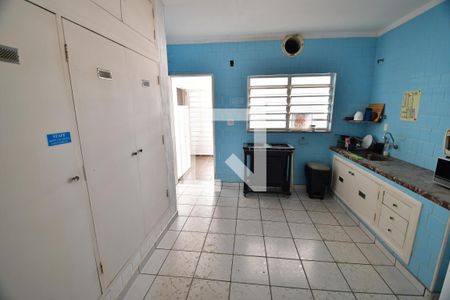 Casa à venda com 450m², 6 quartos e 3 vagasCozinha