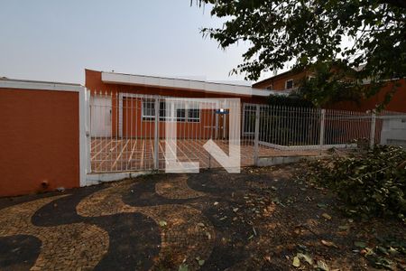 Casa à venda com 450m², 6 quartos e 3 vagasFachada