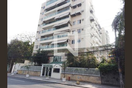 Apartamento à venda com 120m², 3 quartos e 1 vagaFachada