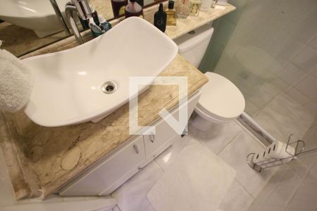 Apartamento à venda com 120m², 3 quartos e 1 vagaBanheiro da Suíte 1