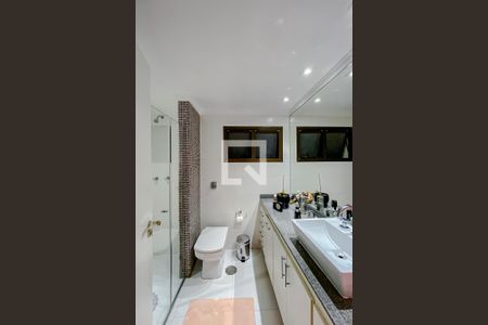 Apartamento à venda com 164m², 3 quartos e 3 vagasBanheiro da Suíte 1