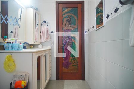 Casa para alugar com 900m², 4 quartos e 7 vagasBanheiro