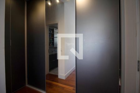 Apartamento à venda com 89m², 2 quartos e 2 vagasSuíte 2