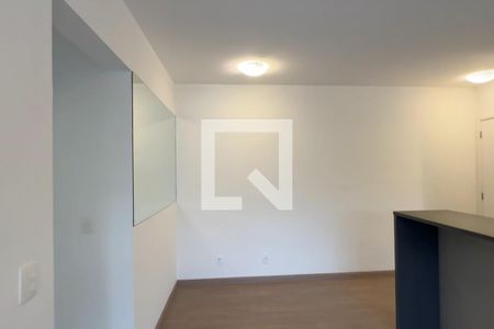 Sala de apartamento para alugar com 2 quartos, 67m² em Green Valley, Barueri