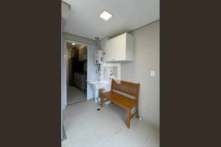 Apartamento para alugar com 67m², 2 quartos e 1 vagaÁrea de Serviço