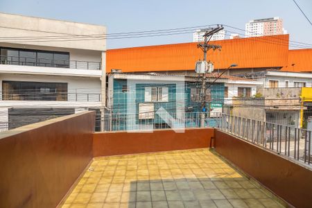 Varanda da sala  de casa para alugar com 2 quartos, 90m² em Canhema, Diadema