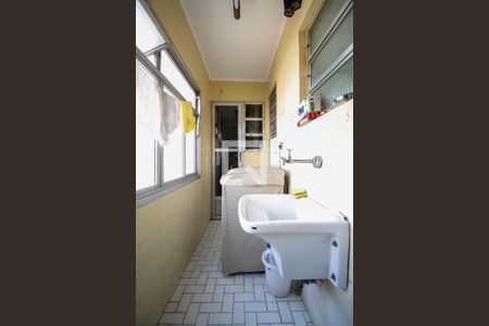 Apartamento à venda com 110m², 3 quartos e 1 vagaÁrea de Serviço