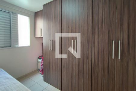 Quarto 2 de apartamento à venda com 2 quartos, 54m² em Jardim Márcia, Campinas