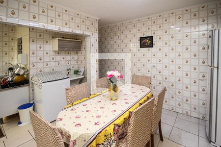 Casa à venda com 225m², 4 quartos e 2 vagasCozinha Casa 03