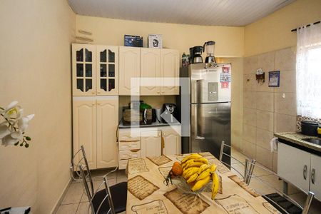 Casa à venda com 225m², 4 quartos e 2 vagasCozinha Casa 02