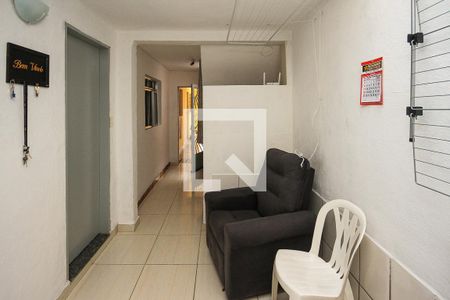 Casa à venda com 225m², 4 quartos e 2 vagasCorredor casa 03