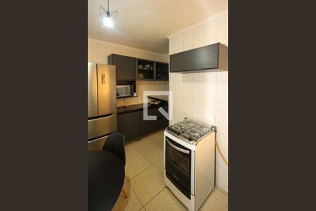 Casa à venda com 225m², 4 quartos e 2 vagasCozinha casa 04