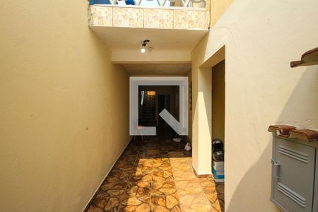 Casa à venda com 225m², 4 quartos e 2 vagasCorredor casa 04