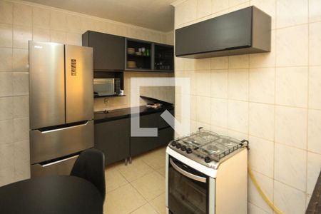 Casa à venda com 225m², 4 quartos e 2 vagasCozinha casa 04