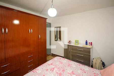 Casa à venda com 225m², 4 quartos e 2 vagasQuarto cassa 03